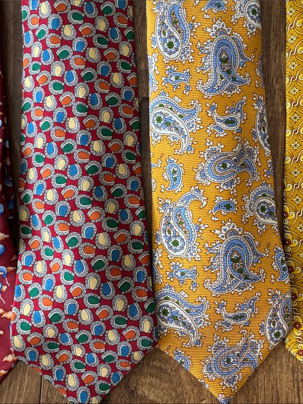 Bundle of Paul Fredrick men’s ties, fun prints / patterns - Picture 3 of 8